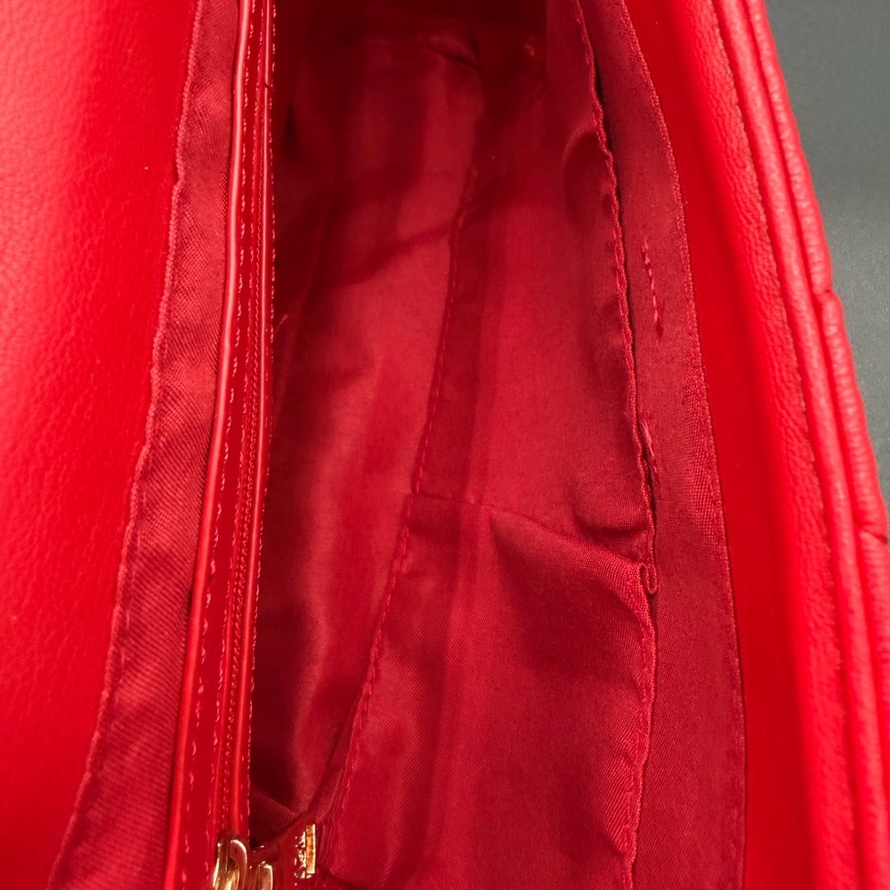 Badgley Mischka Red Quilted Shoulder Cross Body Bag - Picture 7 of 11